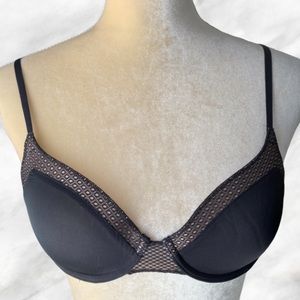 Victoria’s Secret T-shirt Lightly Lined Scoop Demi Bra